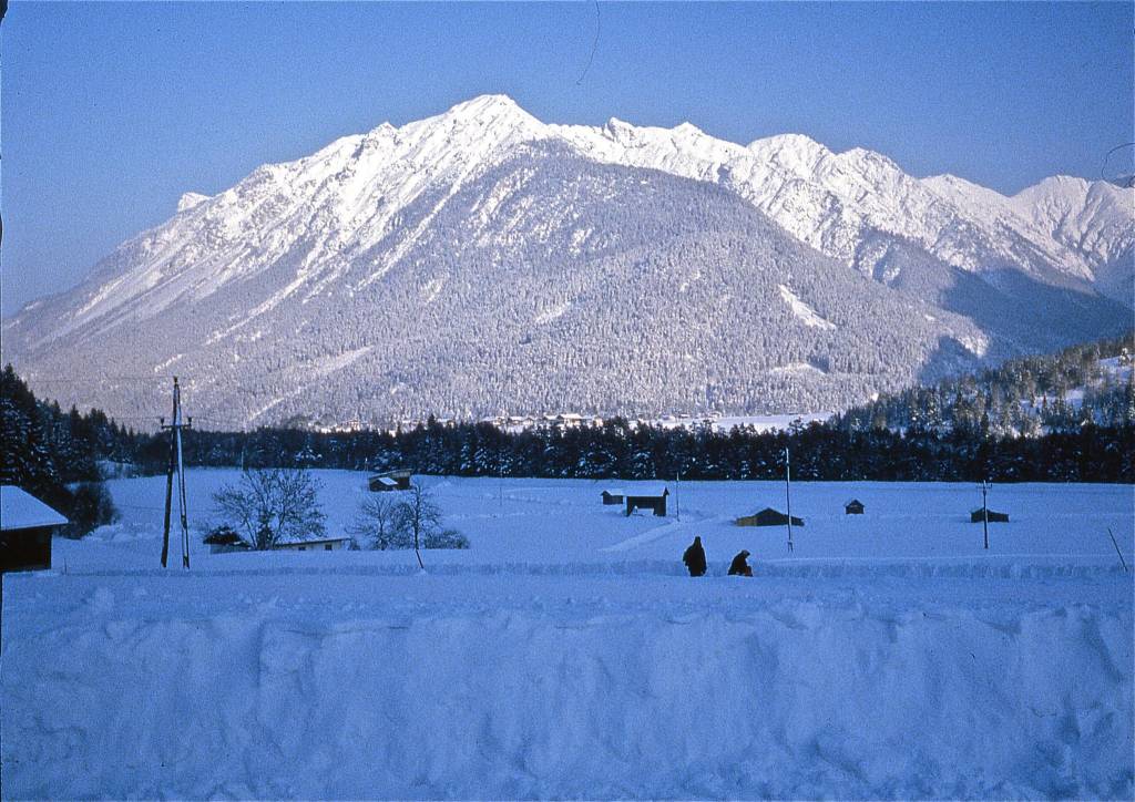 Montagne enneigé - Climat en Autriche Montagne enneigé - Climat en Autriche