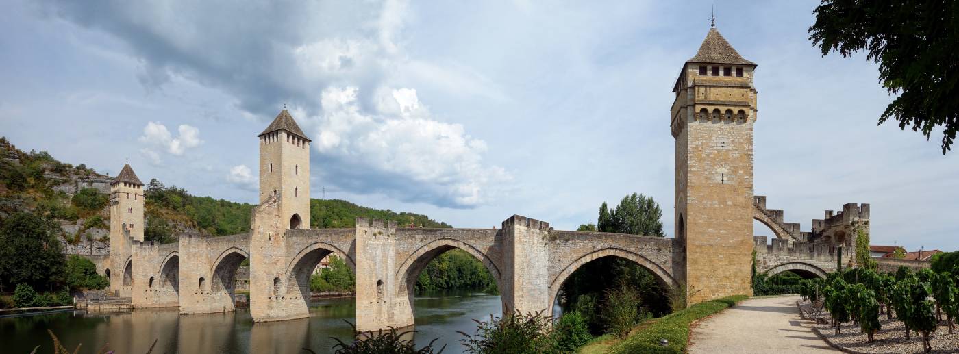 Visiter Cahors - Le pont Valentré Visiter Cahors - Le pont Valentré