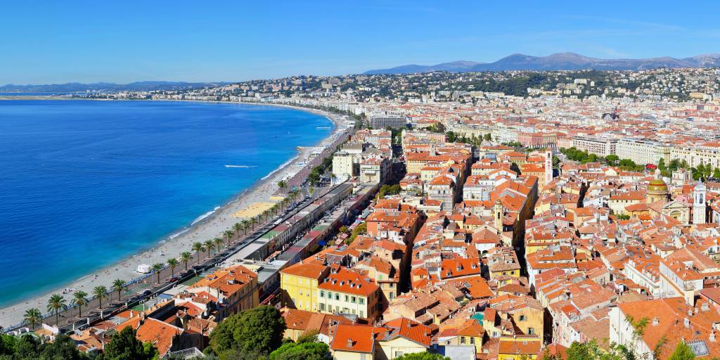 Pourquoi visiter Nice ? Promenade des anglais Pourquoi visiter Nice ? Promenade des anglais