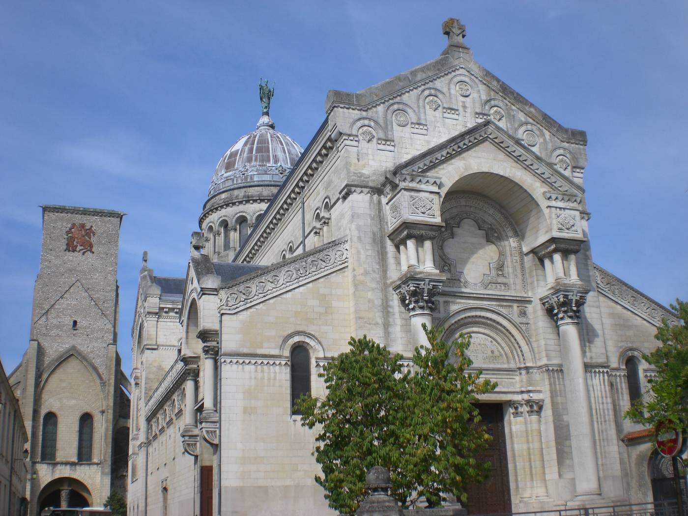 Tours - Basilique Tours - Basilique