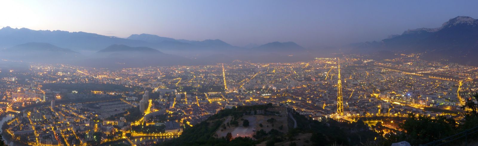 Visiter Grenoble de nuit Visiter Grenoble de nuit