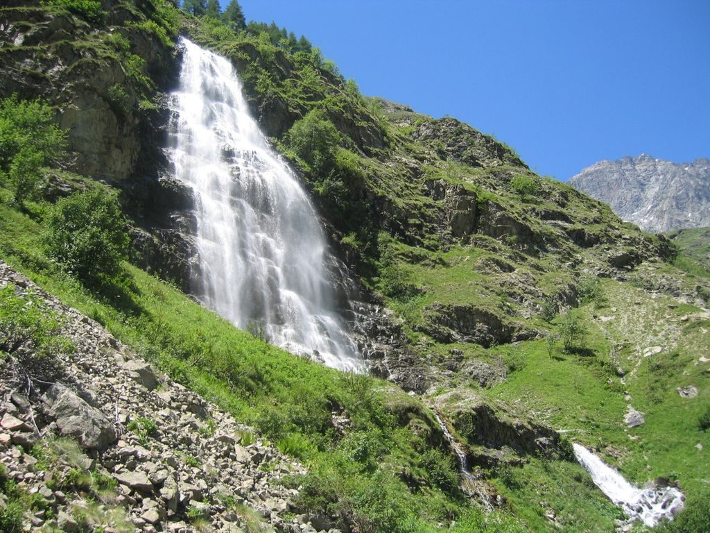 Voile de la Mariée - Parc national des Ecrins Voile de la Mariée - Parc national des Ecrins