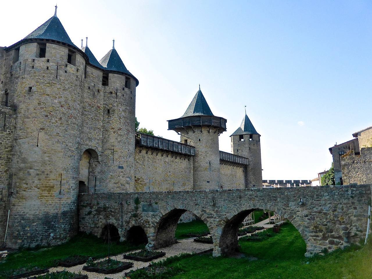 Pont et entrée de Carcassonne Pont et entrée de Carcassonne