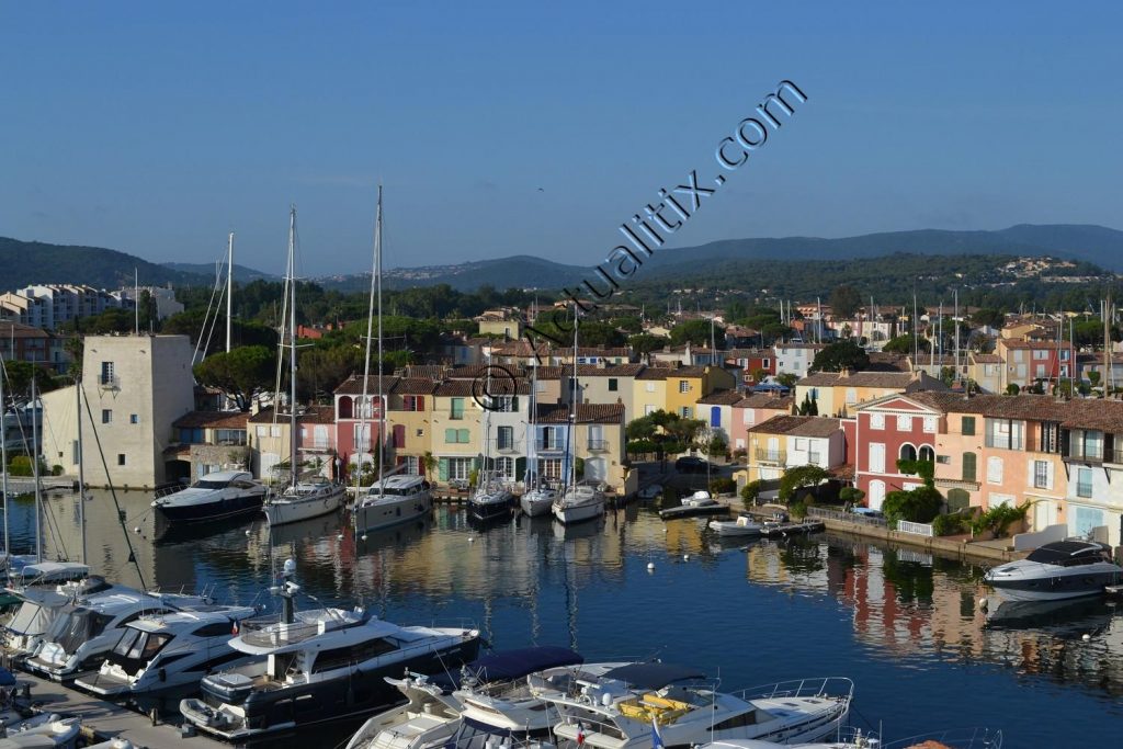 Port Grimaud depuis le clocher de l'église