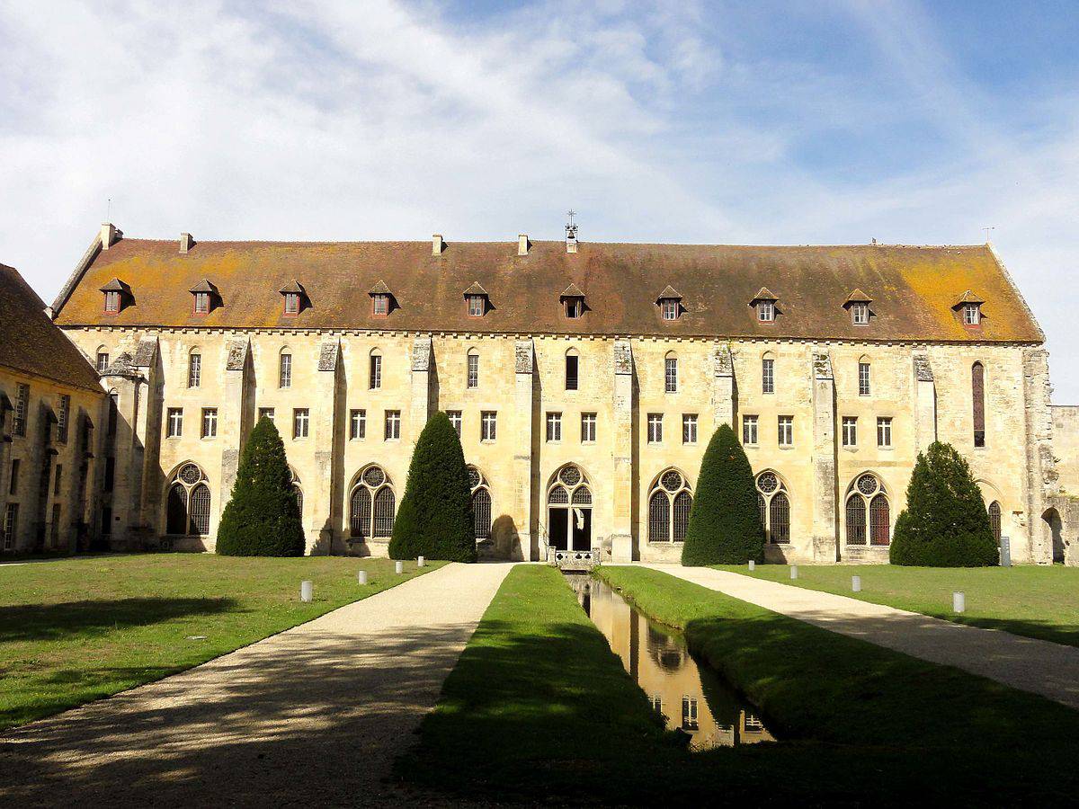 Bâtiment des moines de l'Abbaye de Royaumont Bâtiment des moines de l'Abbaye de Royaumont