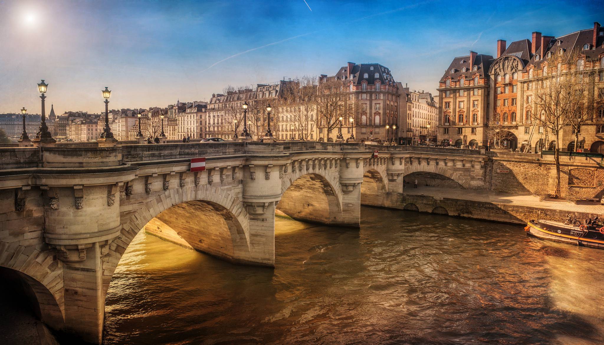 Paris et l'île de France dans les régions les plus touristiques Paris et l'île de France dans les régions les plus touristiques