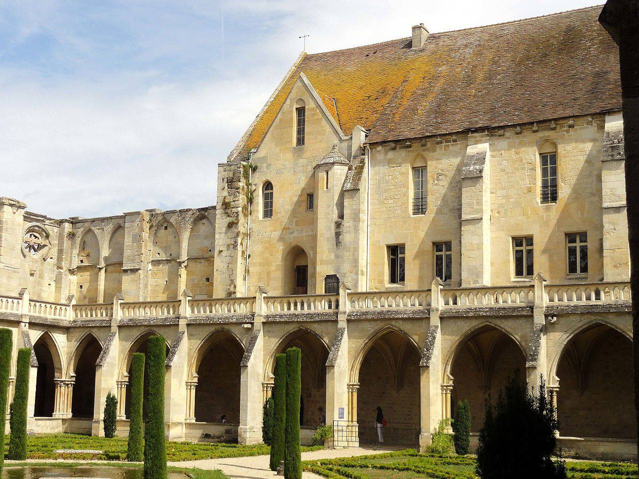 Partie Est de l'Abbaye de Royaumont Partie Est de l'Abbaye de Royaumont