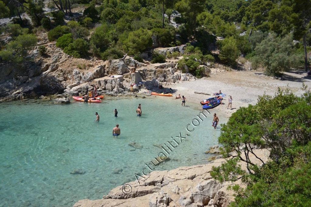 Port-Pin plage de la deuxième calanque de Cassis