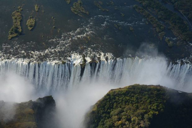 Les chutes Victoria vues du ciel Les chutes Victoria vues du ciel