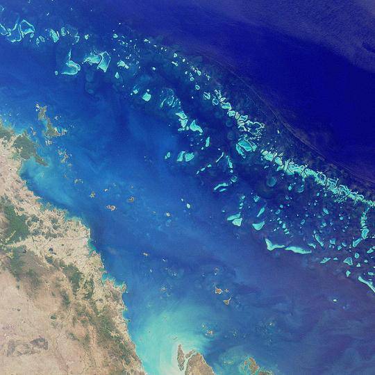 La grande barrière depuis un satellite La grande barrière depuis un satellite